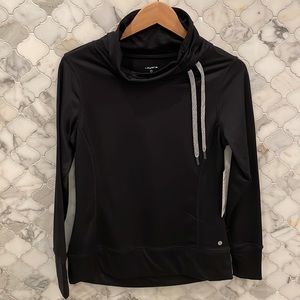Layers brand comfy runners, cowl neck active long sleeve top. Size M